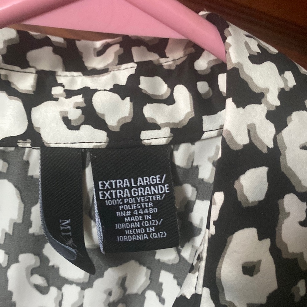 Mix it size XLarge black and white print